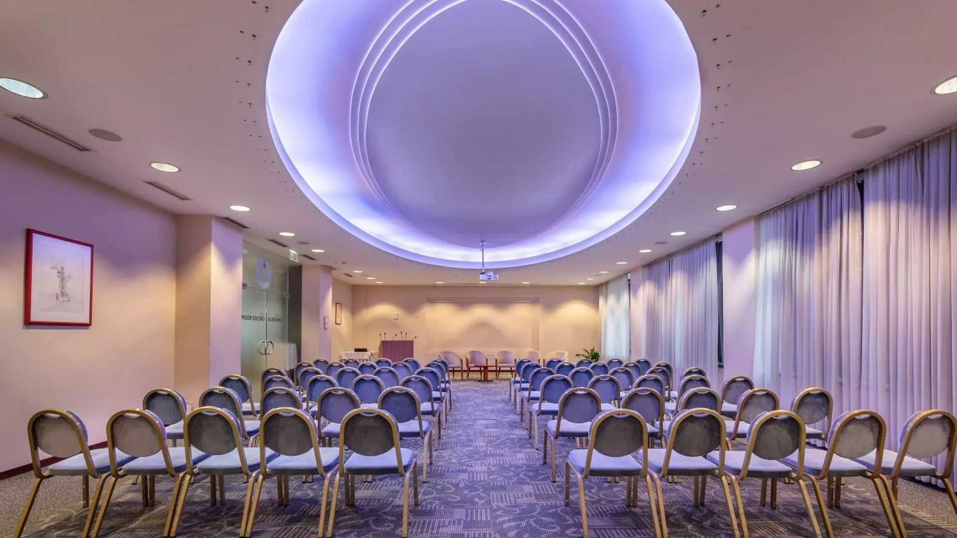 Eurostars Uhotel Ljubljana Hotel